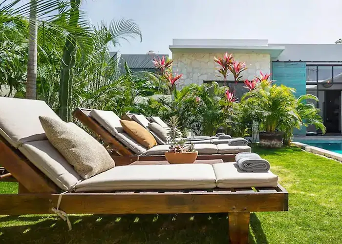Casa de férias Casa Lou, Large House And Pool, Club Access *