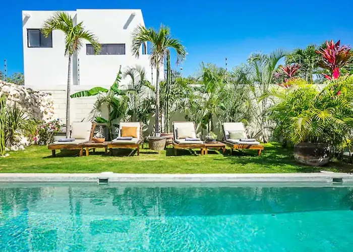 Casa de férias Casa Lou, Large House And Pool, Club Access Tulum